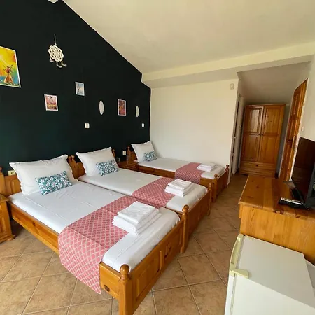 Serenity Hill Гостевой дом